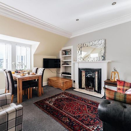 Luxury Inverness Central Apartment Private Parking ภายนอก รูปภาพ