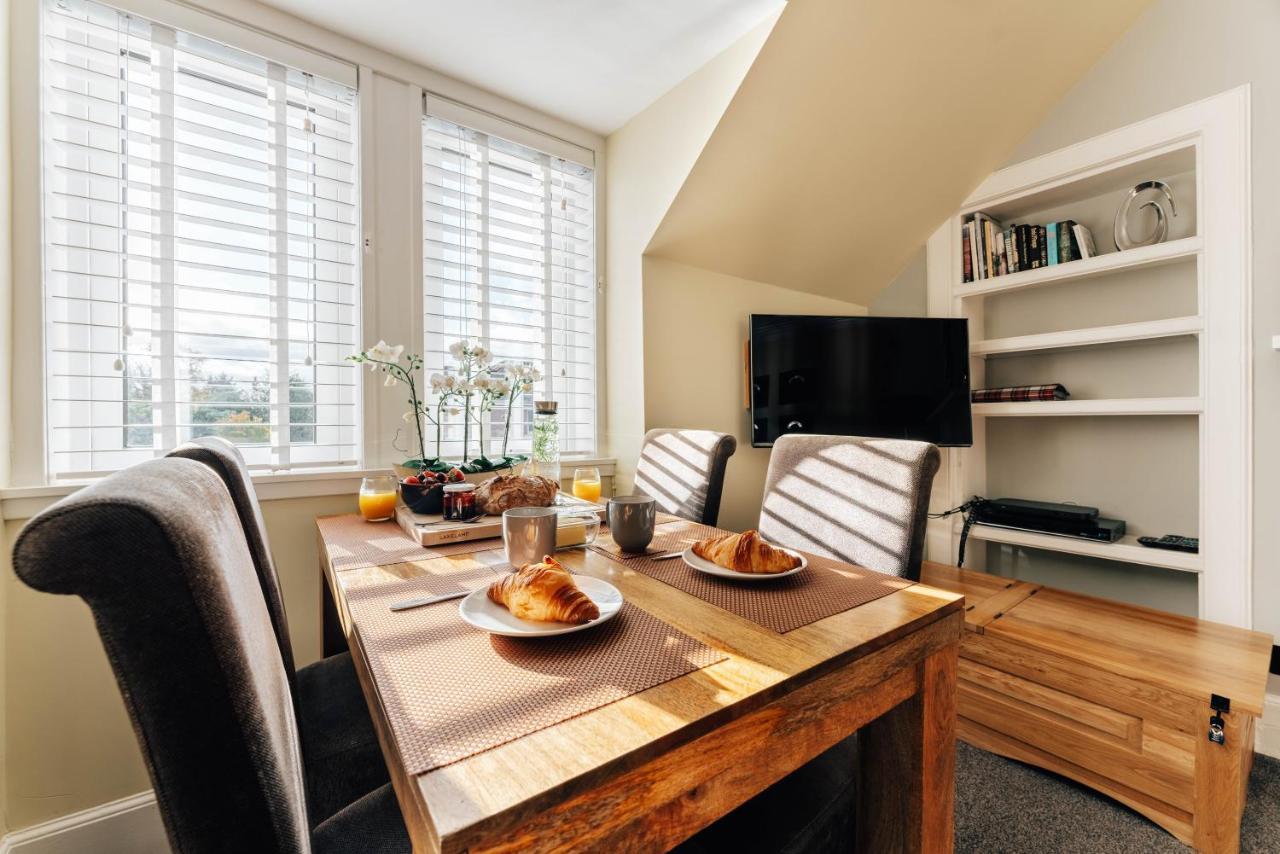 Luxury Inverness Central Apartment Private Parking ภายนอก รูปภาพ