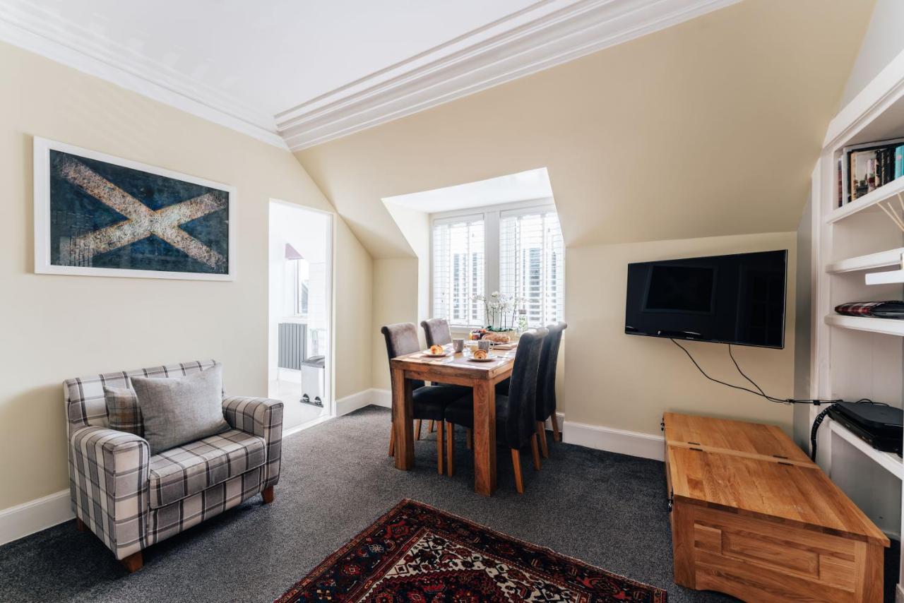 Luxury Inverness Central Apartment Private Parking ภายนอก รูปภาพ